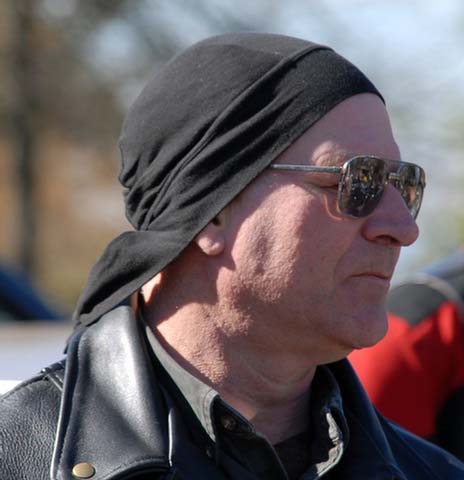 9676